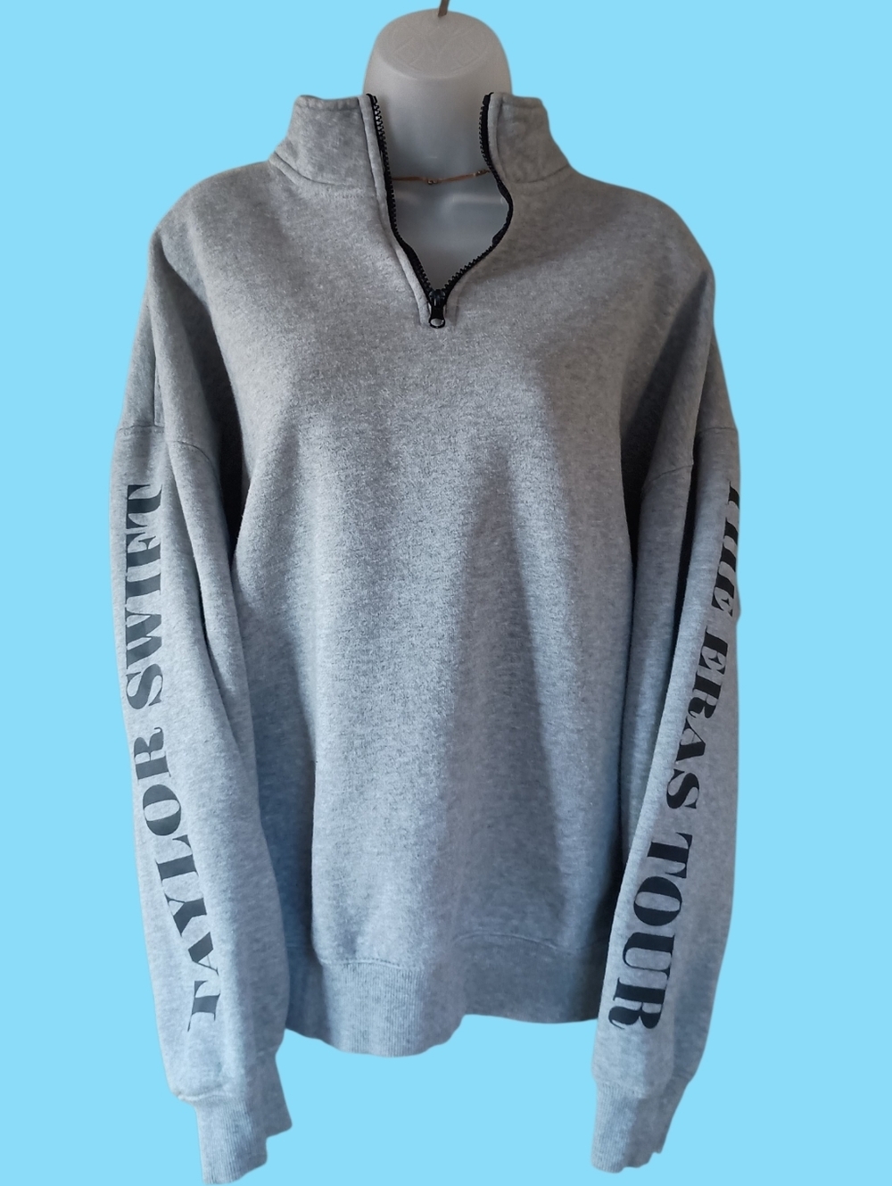 Taylor Swift Eras Tour 2023 Official 1/4 Quarter Zip Sweatshirt Large Authentic - Picture 2 of 5